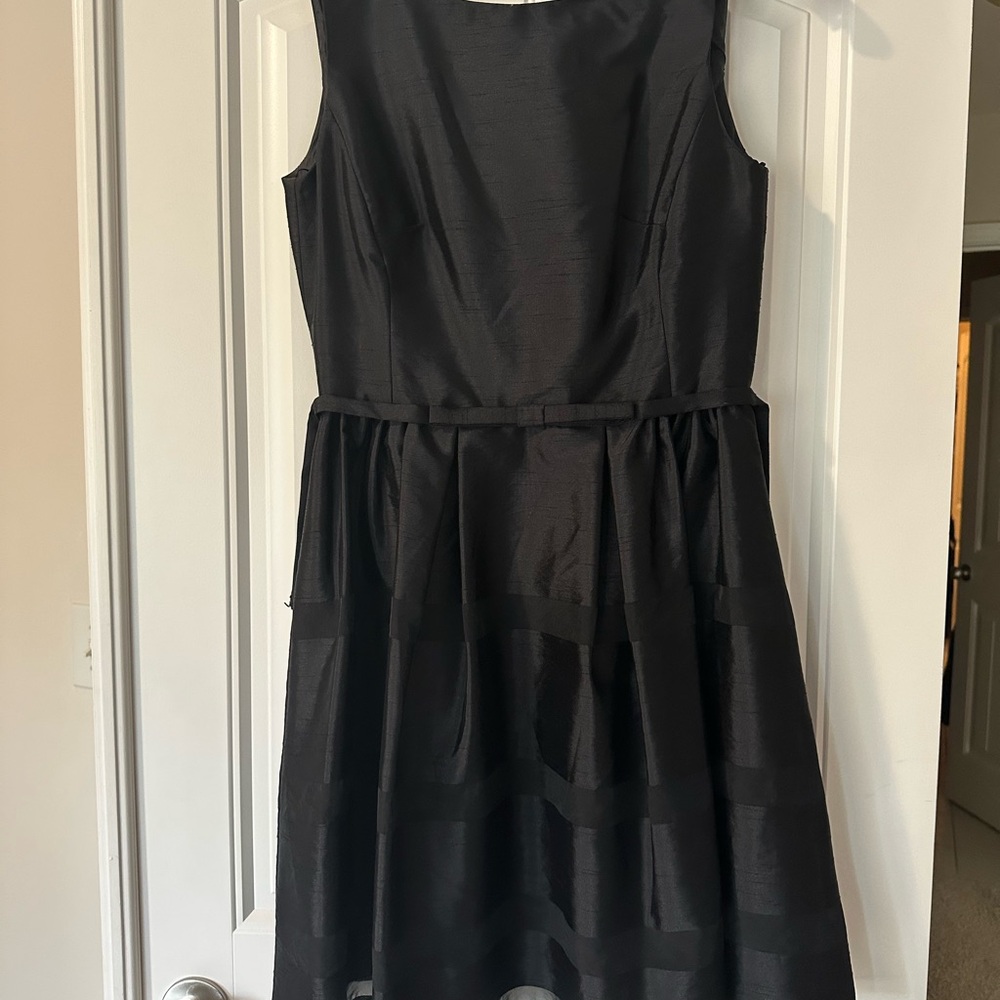 Elegant Black Sleeveless Dress